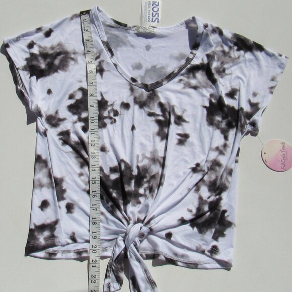 Full Circle Trends Women Black/White Tie Dye Short Sleeve Front Knot Tee Blouse - Picture 5 of 5
